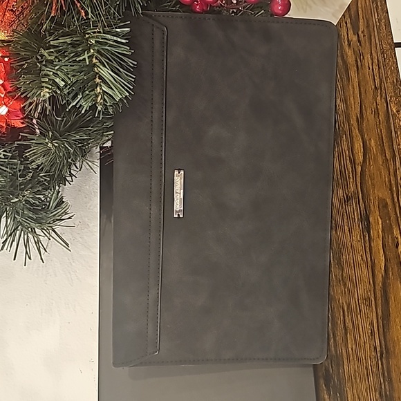 Giorgio Armani black bag - Picture 3 of 4